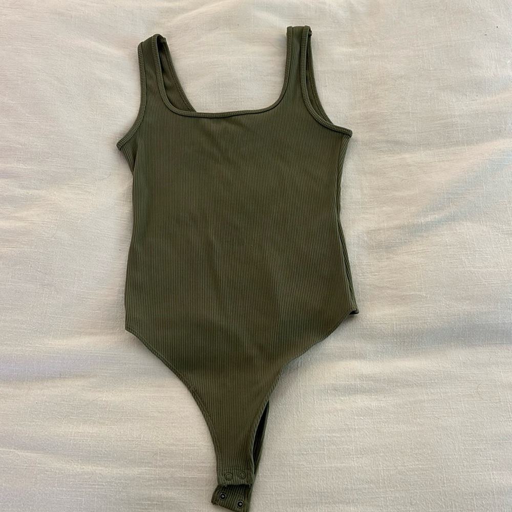 Abercrombie ribbed body suit